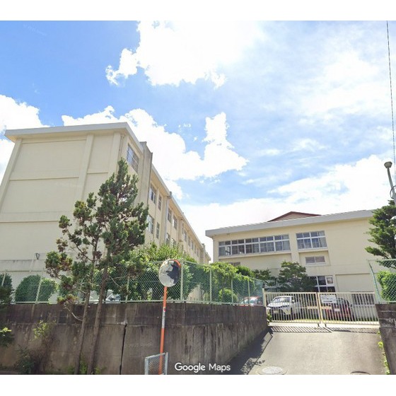 中学校　福岡市立柏原中学校（中学校）まで436m