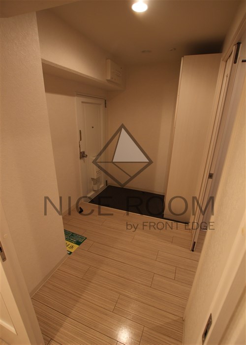 玄関　アバンダント釣鐘　玄関