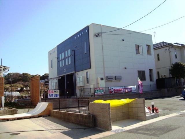 建物外観　外観写真（昼）