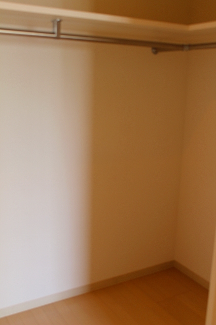 その他　ウォークインクローゼットなので収納たっぷり☆