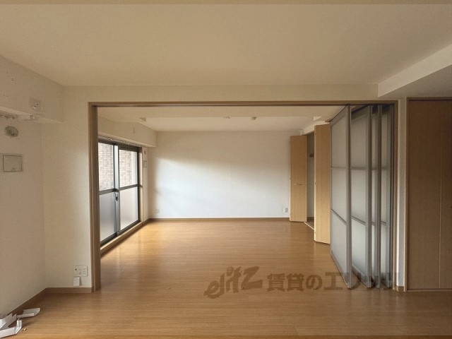 居室・リビング　洋室