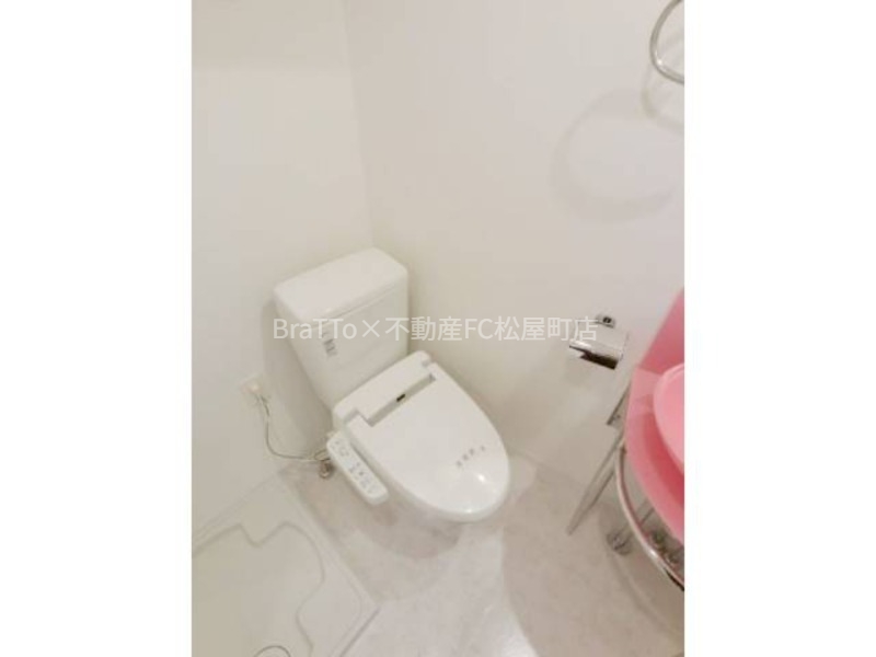 トイレ　トイレ（ウォシュレット付き）