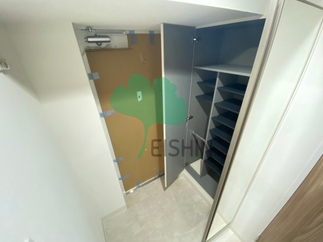 玄関　下駄箱もしっかりついてます！