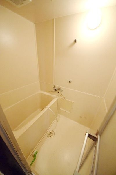 バス・シャワールーム　★清潔感のあるバスルーム★