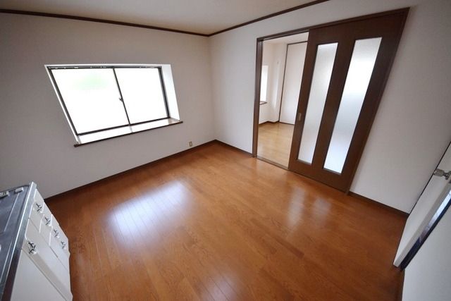 居室・リビング　★ダイニングとしては十分な広さですね★