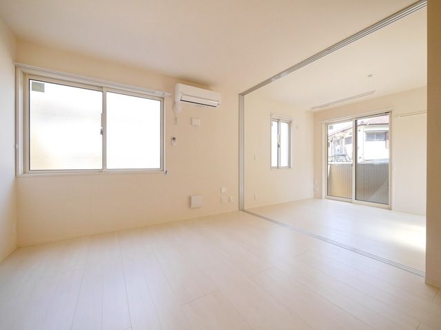 居室・リビング　★お部屋探しはタウンハウジング稲田堤店まで★