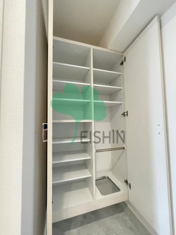 玄関　下駄箱もしっかりついてます！