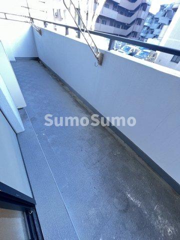 バルコニー　お洗濯にも便利なバルコニー付き