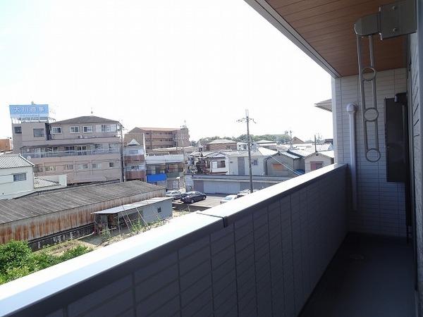 バルコニー　明るいバルコニー！