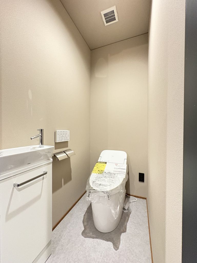 トイレ　※代表タイプ（建築中）写真のため実際と異なる場合がございます