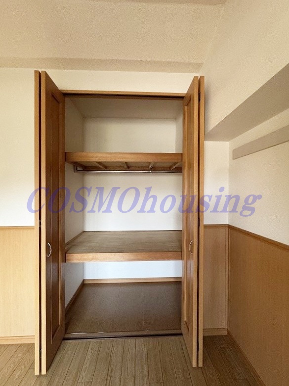 収納　2部屋共あります。キッチンにも収納スペースあります。