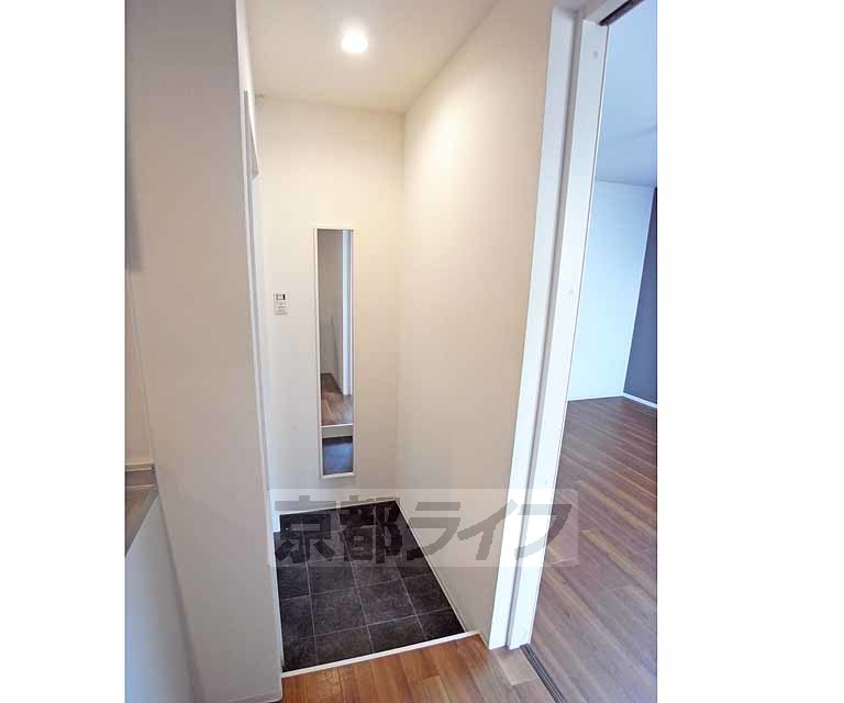 玄関　明るい玄関です。