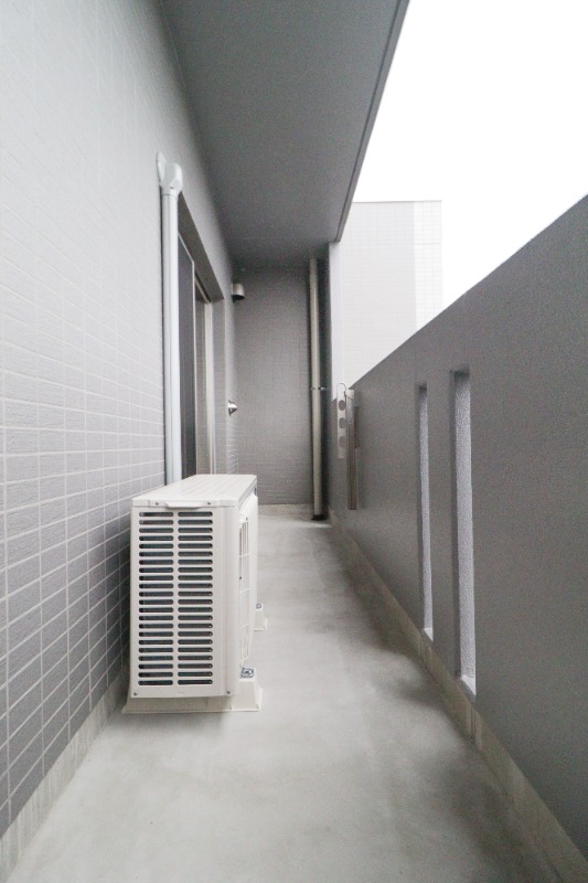 バルコニー　図面と現状に相違がある場合には現状を優先