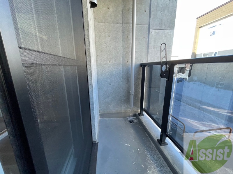 バルコニー　バルコニーが付いていますので一息ついてみてはいかがですか。