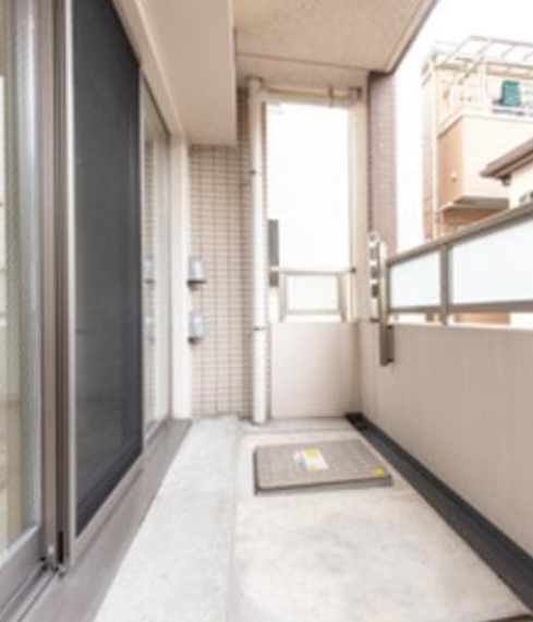 バルコニー　☆日当たり良好なバルコニー☆