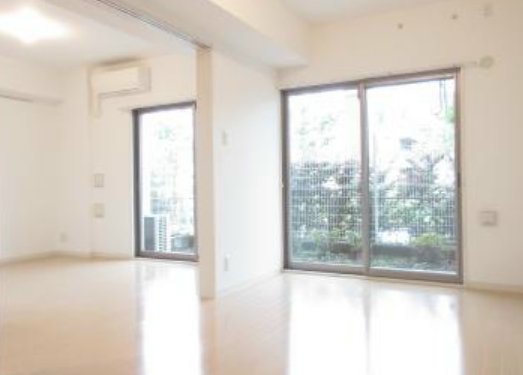 居室・リビング　☆明るい居室☆