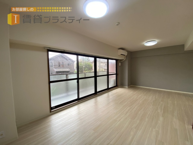 居室・リビング　こーなに広いリビングどう使う？