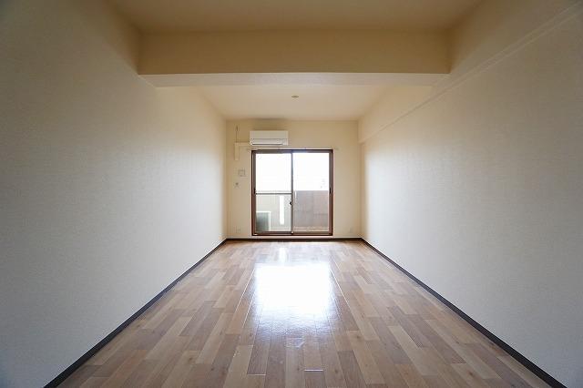 居室・リビング　アーバンフラッツ城東　リビング