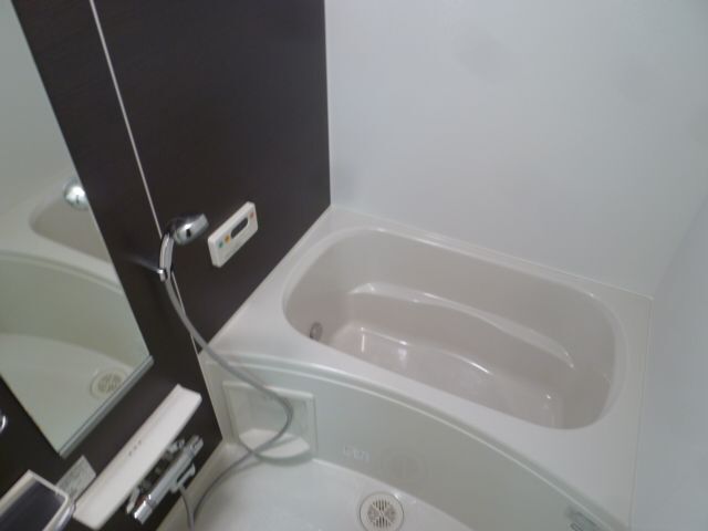 バス・シャワールーム　一日の疲れを癒すバスルーム