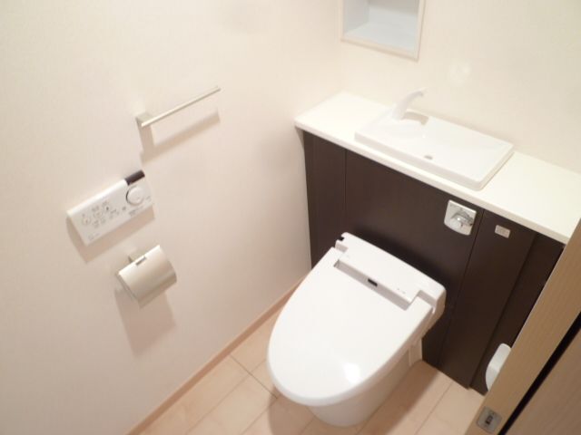 トイレ　清潔感のあるトイレ