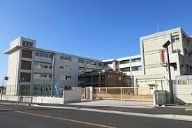小学校　明石市立人丸小学校（小学校）まで1046m