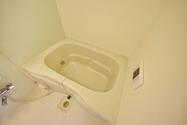 バス・シャワールーム　追い焚き機能付バス