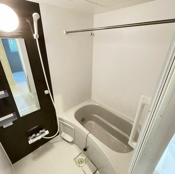 バス・シャワールーム　お風呂です