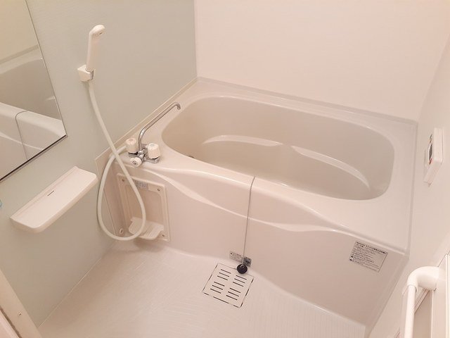 バス・シャワールーム　お風呂です