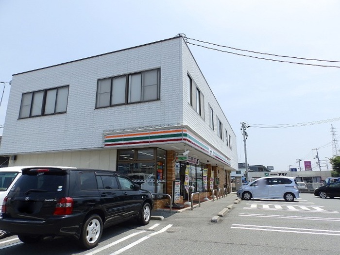 コンビニ　セブンイレブン山口小郡黄金町店（コンビニ）まで475m