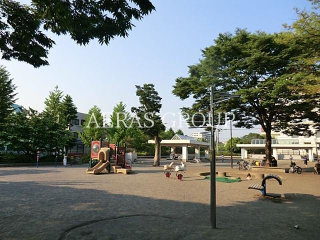 公園　藤が丘駅前公園（公園）まで295m