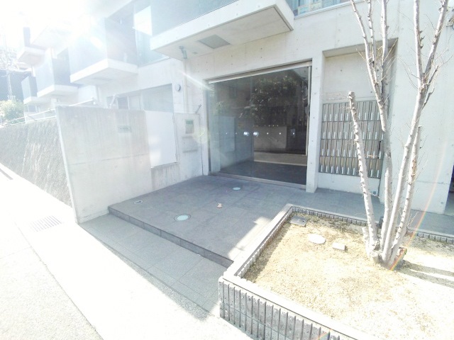 エントランス　エントランス