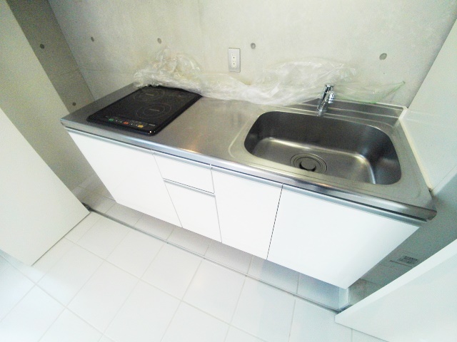 キッチン　目隠しのできるキッチンです。