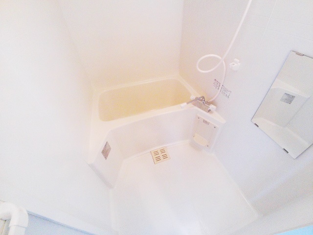 バス・シャワールーム　日々の疲れを癒す浴室です。