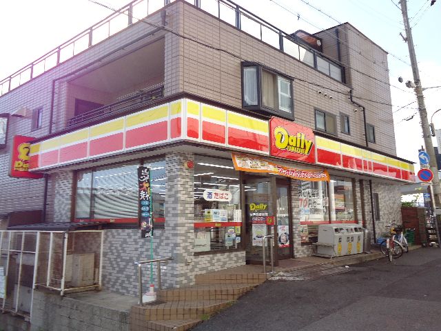 コンビニ　デイリーヤマザキ神戸魚崎駅前店（コンビニ）まで314m