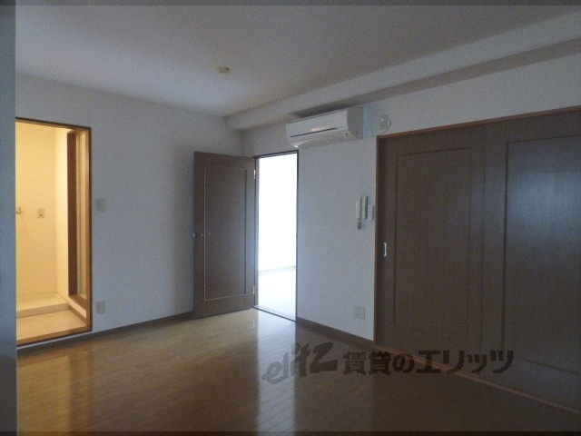 居室・リビング　リビング