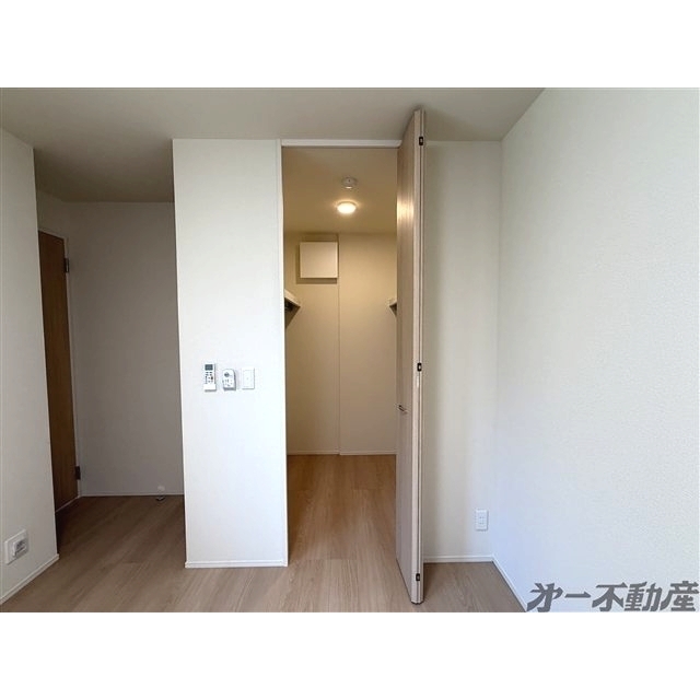 収納　ウォークインクローゼット