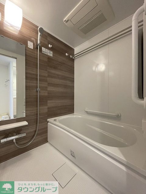 バス・シャワールーム　※写真は同タイプ住戸です。