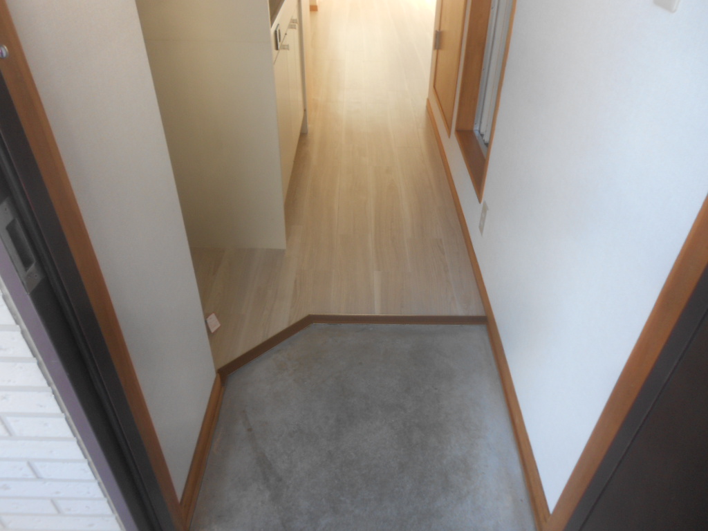 玄関　反転タイプ