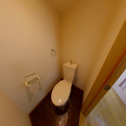 トイレ　落ち着いたトイレです