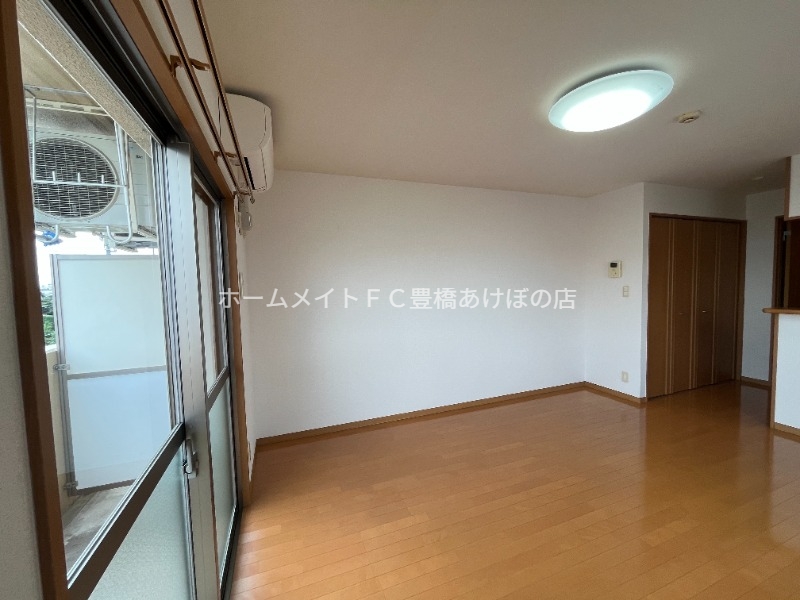 居室・リビング　同型別部屋写真