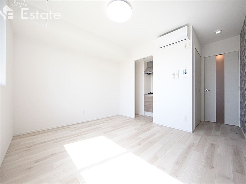 居室・リビング　内装