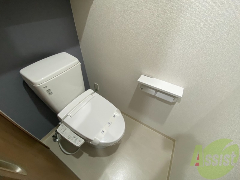 トイレ　ウォシュレット機能がついたトイレです。安心して使用できます