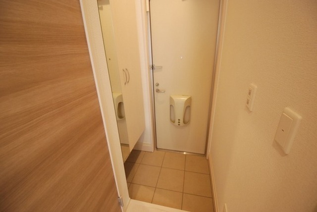 玄関　１０６　玄関