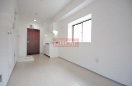 玄関　リビング/居室