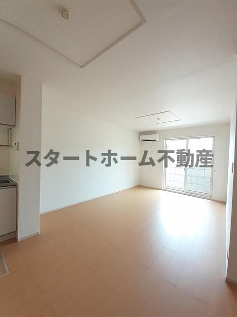 居室・リビング　使いやすい居間です