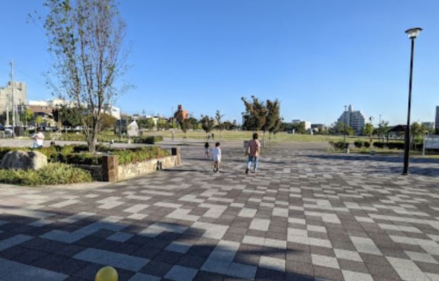 公園　川名公園（公園）まで800m