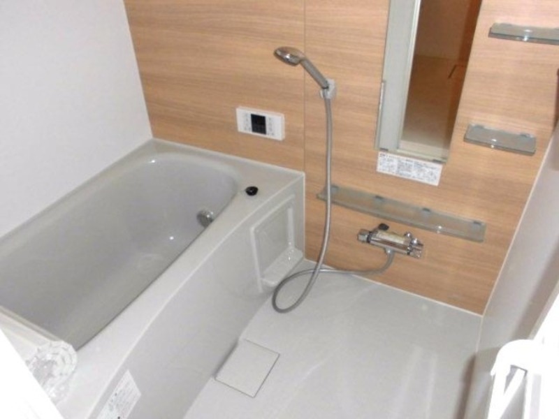 バス・シャワールーム　図面と現状に相違がある場合には現状を優先