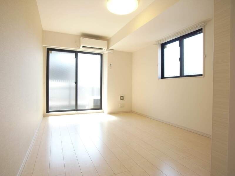 居室・リビング　☆明るい洋室☆