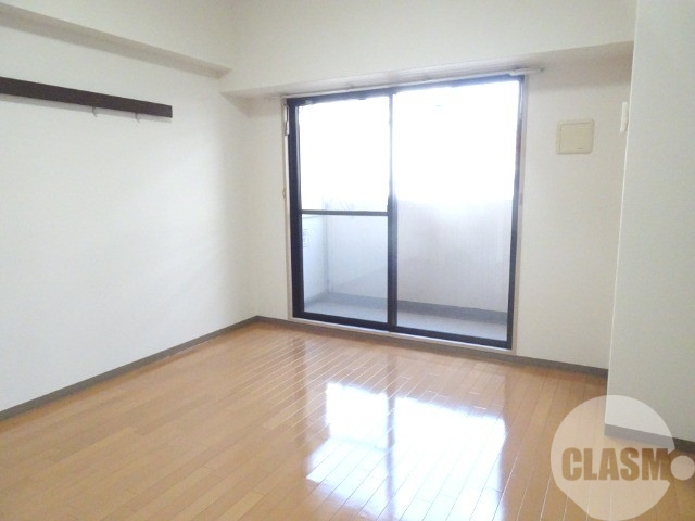 居室・リビング　明るいお部屋です♪