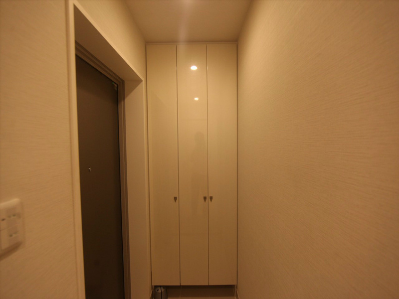 玄関　玄関　シューズボックス付